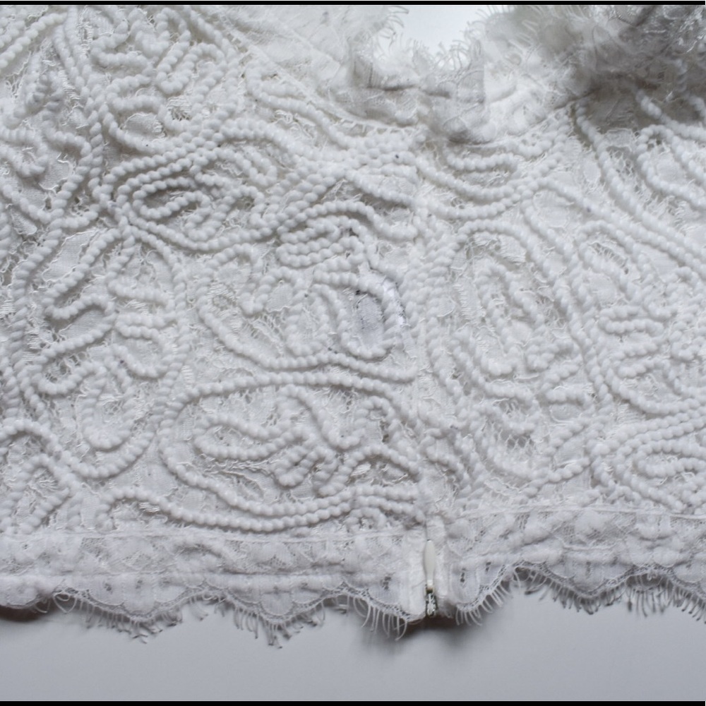 Windsor Lace Crop Top - Picture 6 of 7